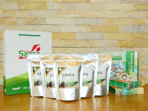 Tỏi đen cô đơn Santa - Túi nhôm 125g